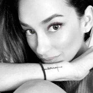 Meet your Posher, Madeline